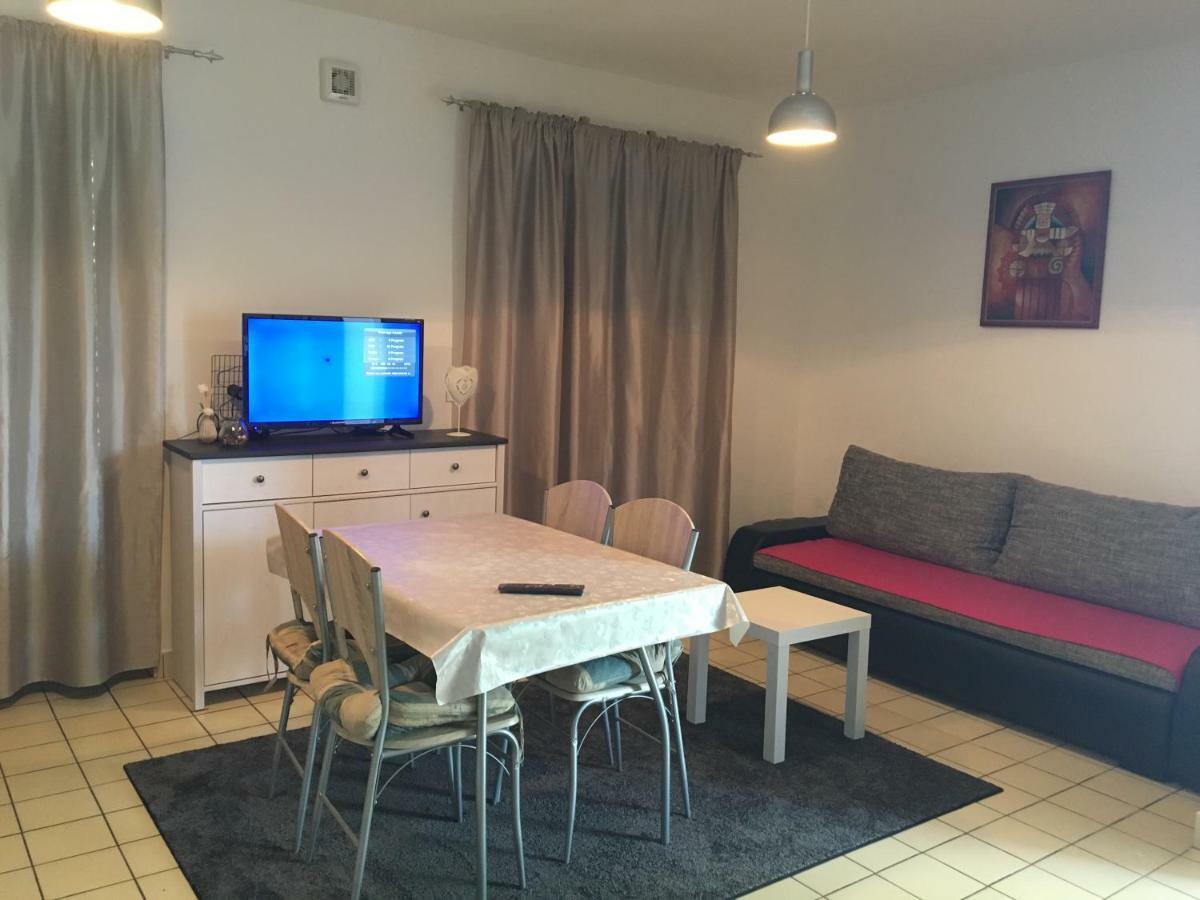 Apartments Eliva Umag Exterior photo